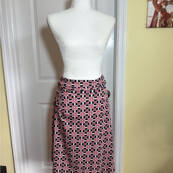 LULAROE Stylish Black and Red Strapless Shirt or Skirt, size large - Picture 6 of 7
